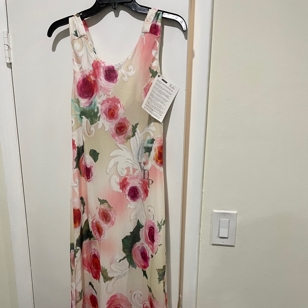 VDP Brand New dress